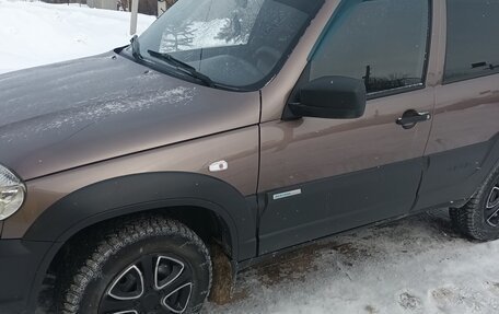 Chevrolet Niva I рестайлинг, 2013 год, 560 000 рублей, 1 фотография