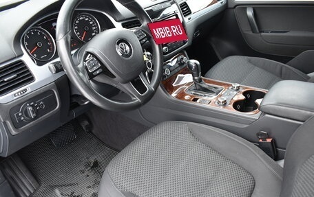 Volkswagen Touareg III, 2012 год, 1 850 000 рублей, 7 фотография