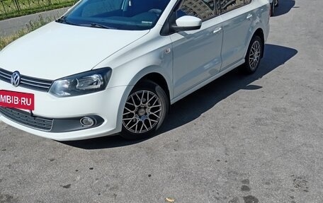 Volkswagen Polo VI (EU Market), 2015 год, 900 000 рублей, 3 фотография