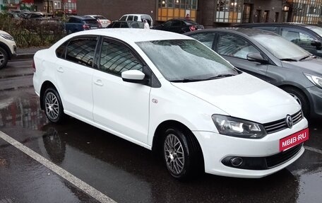 Volkswagen Polo VI (EU Market), 2015 год, 900 000 рублей, 2 фотография