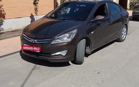 Hyundai Solaris II рестайлинг, 2016 год, 930 000 рублей, 2 фотография