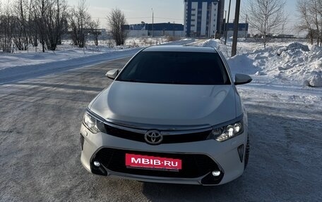 Toyota Camry, 2017 год, 2 495 000 рублей, 2 фотография