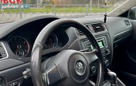 Volkswagen Jetta VI, 2014 год, 1 090 000 рублей, 12 фотография