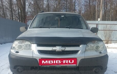 Chevrolet Niva I рестайлинг, 2011 год, 455 000 рублей, 3 фотография