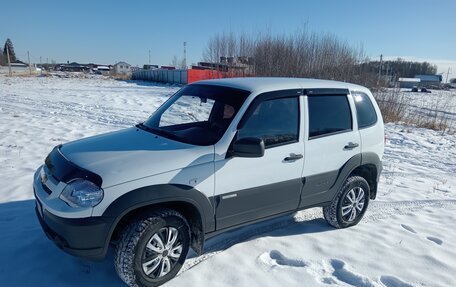 Chevrolet Niva I рестайлинг, 2014 год, 850 000 рублей, 12 фотография