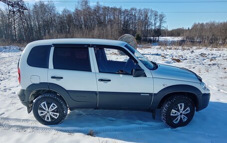 Chevrolet Niva I рестайлинг, 2014 год, 850 000 рублей, 8 фотография