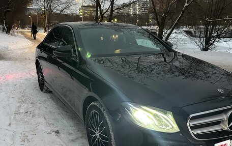 Mercedes-Benz E-Класс, 2019 год, 3 800 000 рублей, 31 фотография