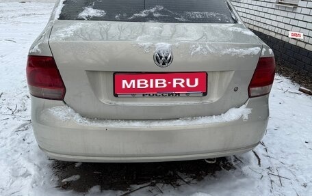 Volkswagen Polo VI (EU Market), 2010 год, 600 000 рублей, 3 фотография