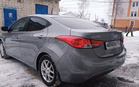 Hyundai Elantra V, 2011 год, 775 000 рублей, 4 фотография