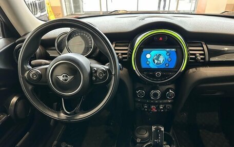 MINI Hatch, 2018 год, 1 600 000 рублей, 10 фотография