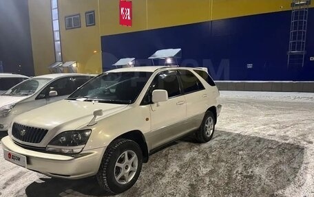 Toyota Harrier, 1999 год, 930 000 рублей, 2 фотография