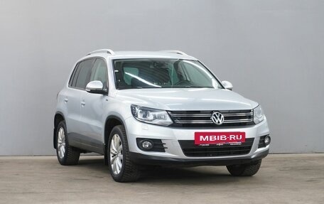 Volkswagen Tiguan I, 2016 год, 1 690 000 рублей, 3 фотография