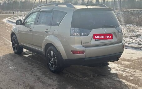 Mitsubishi Outlander III рестайлинг 3, 2007 год, 835 000 рублей, 5 фотография