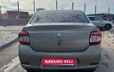 Renault Logan II, 2018 год, 900 000 рублей, 8 фотография