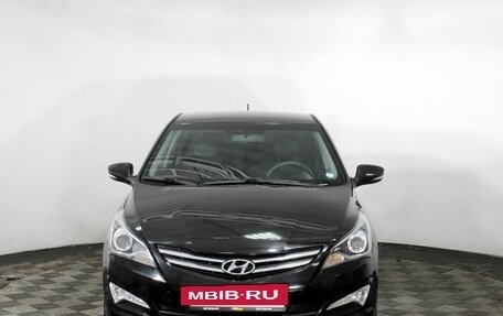 Hyundai Solaris II рестайлинг, 2015 год, 1 060 000 рублей, 2 фотография