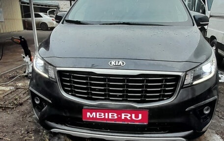 KIA Carnival III, 2019 год, 4 000 000 рублей, 4 фотография