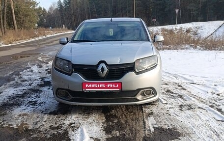 Renault Logan II, 2015 год, 580 000 рублей, 17 фотография