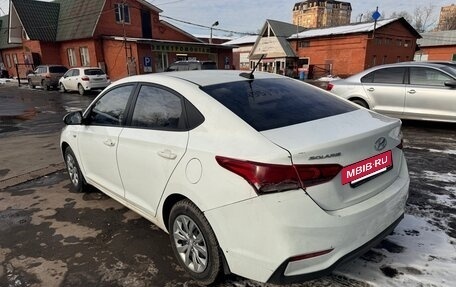 Hyundai Solaris II рестайлинг, 2018 год, 700 000 рублей, 3 фотография