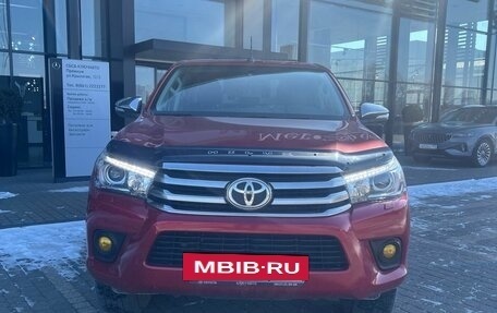 Toyota Hilux VIII, 2017 год, 4 250 000 рублей, 2 фотография