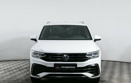 Volkswagen Tiguan II, 2021 год, 4 500 000 рублей, 2 фотография