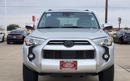 Toyota 4Runner V, 2022 год, 8 789 000 рублей, 2 фотография