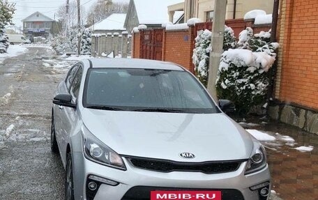 KIA Rio IV, 2018 год, 1 050 000 рублей, 2 фотография