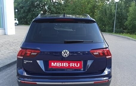 Volkswagen Tiguan II, 2020 год, 2 400 000 рублей, 13 фотография