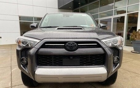 Toyota 4Runner V, 2023 год, 10 384 000 рублей, 2 фотография