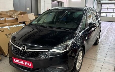 Opel Zafira C рестайлинг, 2017 год, 1 747 000 рублей, 1 фотография