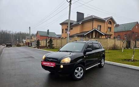 Hyundai Tucson III, 2004 год, 785 000 рублей, 2 фотография