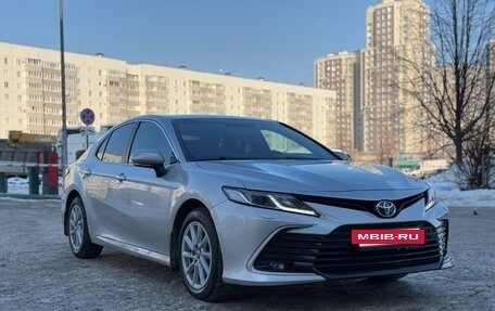 Toyota Camry, 2022 год, 3 800 000 рублей, 4 фотография