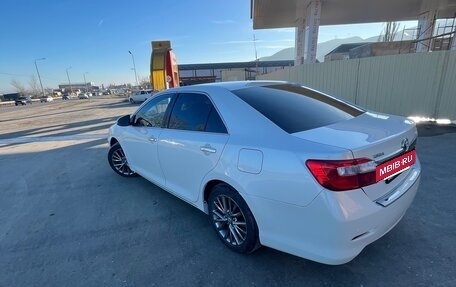 Toyota Camry, 2014 год, 1 850 000 рублей, 6 фотография