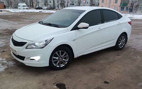 Hyundai Solaris II рестайлинг, 2014 год, 1 095 000 рублей, 3 фотография