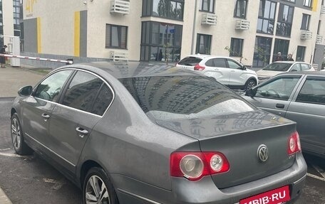 Volkswagen Passat B6, 2005 год, 600 000 рублей, 4 фотография