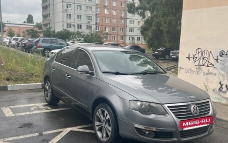 Volkswagen Passat B6, 2005 год, 600 000 рублей, 2 фотография