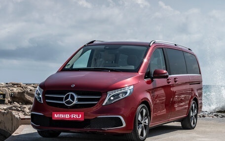 Mercedes-Benz V-Класс, 2019 год, 4 500 000 рублей, 1 фотография