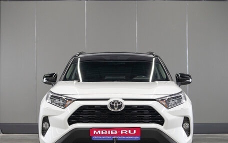 Toyota RAV4, 2021 год, 3 499 000 рублей, 2 фотография