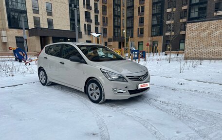 Hyundai Solaris II рестайлинг, 2015 год, 1 100 000 рублей, 4 фотография