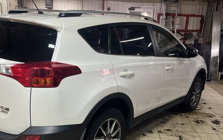 Toyota RAV4, 2013 год, 2 600 000 рублей, 2 фотография