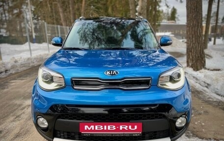 KIA Soul II рестайлинг, 2018 год, 2 300 000 рублей, 5 фотография