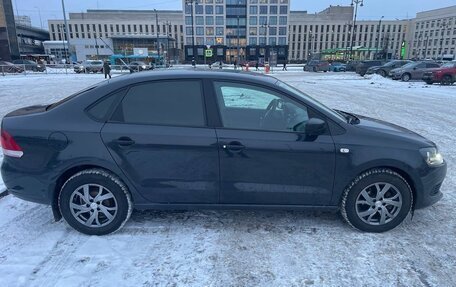 Volkswagen Polo VI (EU Market), 2011 год, 950 000 рублей, 3 фотография