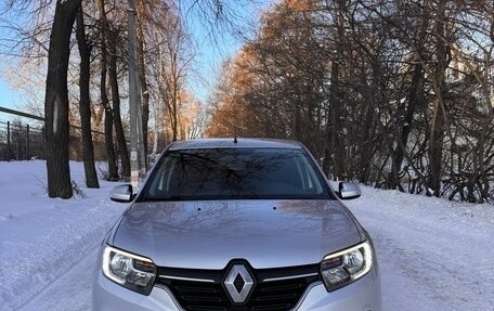 Renault Sandero II рестайлинг, 2020 год, 1 185 000 рублей, 2 фотография