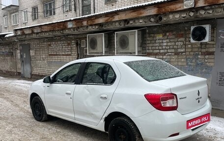 Renault Logan II, 2018 год, 600 000 рублей, 3 фотография