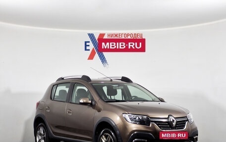 Renault Sandero II рестайлинг, 2019 год, 1 213 000 рублей, 2 фотография