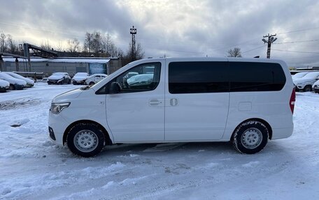 Hyundai H-1 II рестайлинг, 2019 год, 2 930 000 рублей, 4 фотография