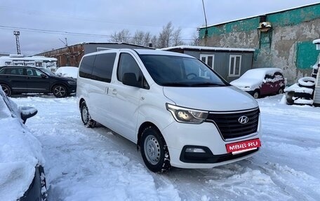 Hyundai H-1 II рестайлинг, 2019 год, 2 930 000 рублей, 8 фотография