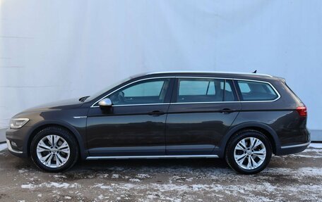 Volkswagen Passat B8 рестайлинг, 2017 год, 2 379 000 рублей, 8 фотография