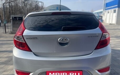 Hyundai Solaris II рестайлинг, 2013 год, 1 100 000 рублей, 6 фотография