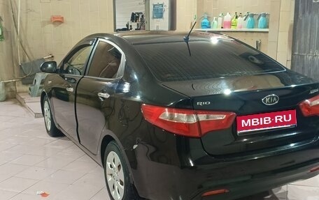 KIA Rio III рестайлинг, 2012 год, 560 000 рублей, 1 фотография