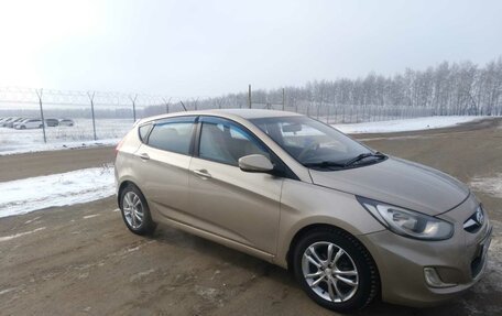 Hyundai Solaris II рестайлинг, 2012 год, 749 000 рублей, 5 фотография